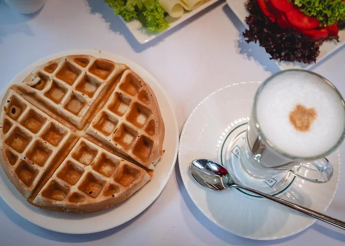 מלון My Story 4*